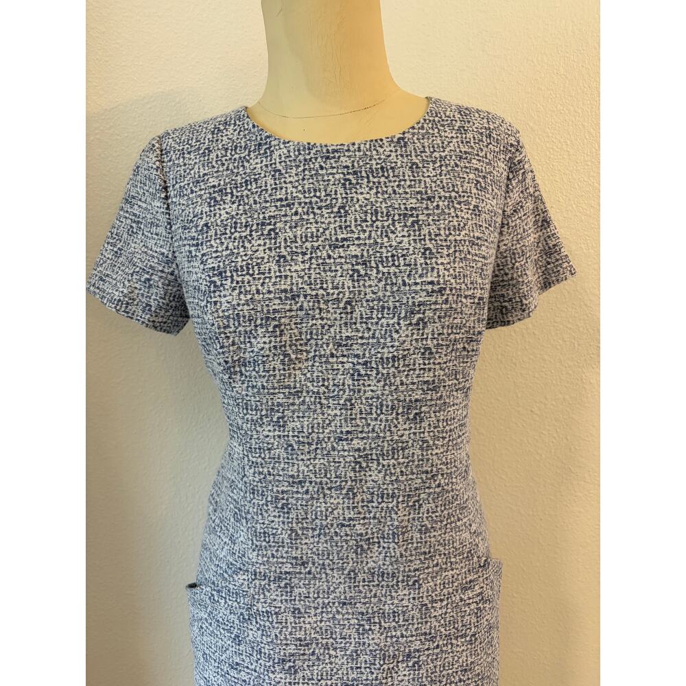 Southern Tide Blue White Textured Shift Dress Size 6 Short Sleeve Back Zip - Picture 2 of 6